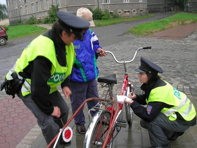 Policejní kontrola cyklistů v Přerově