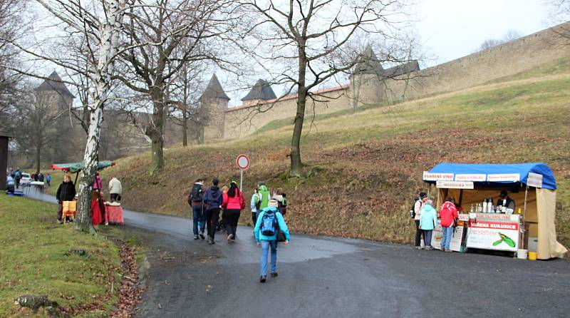 Jednačtyřicátý ročník tradičního zimního výstupu na Helfštýn