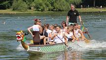 Festivalem dračích lodí ožil o víkendu areál přerovské Laguny.