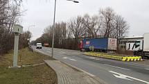 Policisté z přerovského dopravního inspektorátu prováděli v pondělí dopoledne kontroly řidičů také u sjezdu na dálnici u Horní Moštěnice. Na frekventované výpadovce z Přerova na Zlín byla ale doprava plynulá.