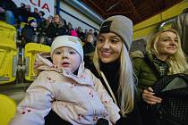 Po více než roce na zimní stadion v Přerově zavítalo více než dva tisíce diváků. Přilákala je hlavně důležitá bitva se Zlínem.