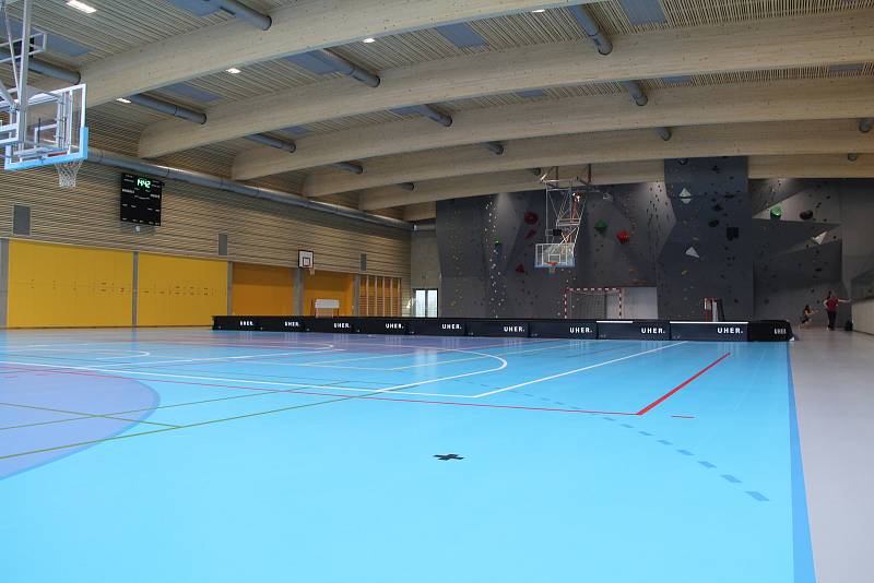 Slavnostní otevření nové sportovní haly v Lipníku nad Bečvou