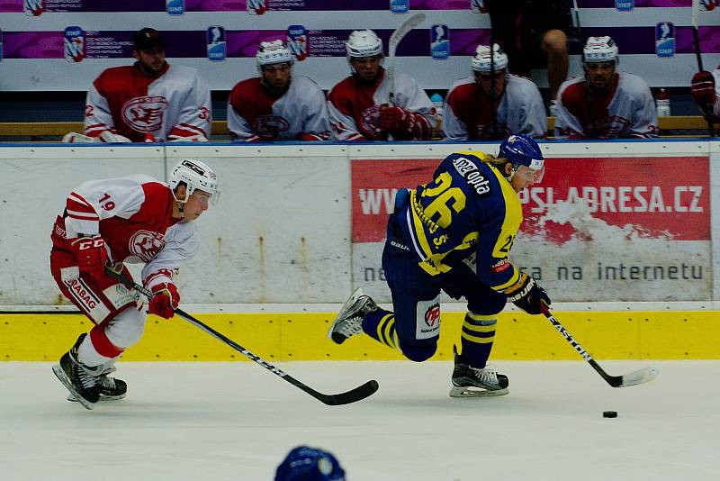 Hokejisté Přerova na přípravném turnaji Zubr Cup proti HC Slavia Praha.