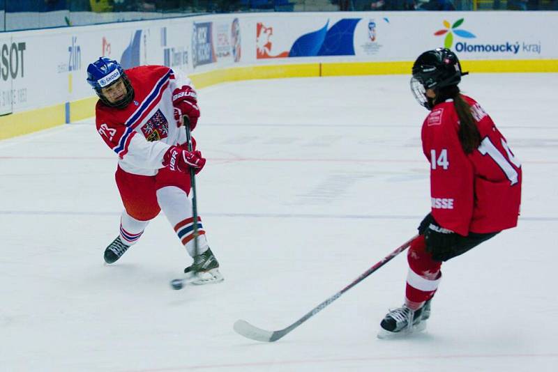 Česko - Švýcarsko. MS hokejistek do 18 let v Přerově