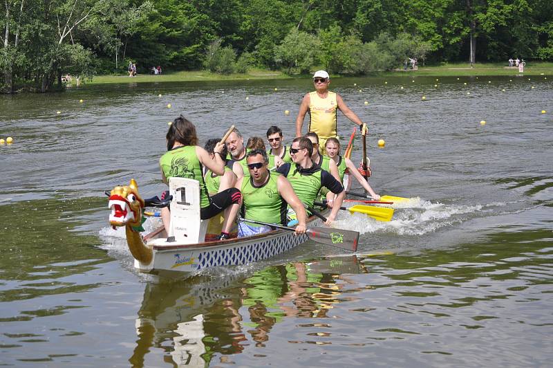 Festival dračích lodí na Laguně v Přerově