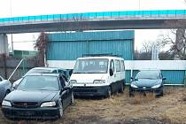 Odtažená auta končí na záchytném parkovišti v Předmostí.