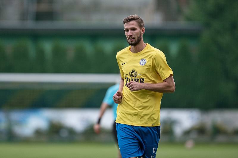 Fotbalisté Kozlovic (ve žlutém) porazili 3:0 Šumperk. Adam Galetka