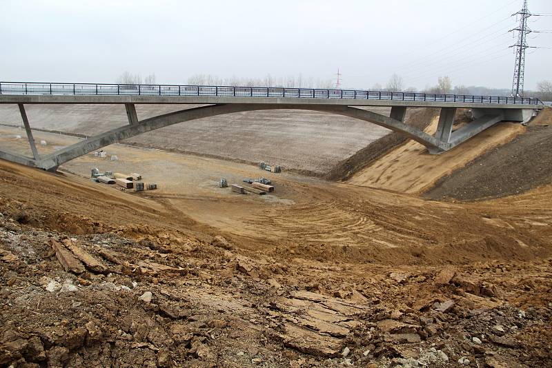 Mosty u Vinar a Čekyně, které jsou součástí dálnice D1 mezi Lipníkem a Přerovem.