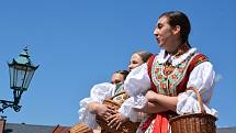 Folklorní festival v Přerově se vydařil. V hlavním programu na Horním náměstí se v sobotu odpoledne vystřídalo několik souborů, 11. 6. 2022