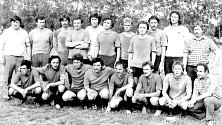 Fotbalové mužstvo Radslavic – postup do krajského přeboru v roce 1983