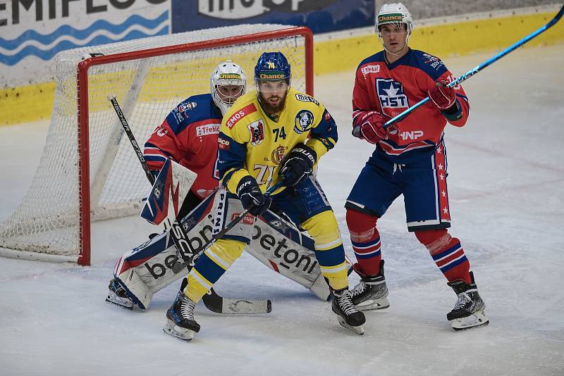 Utkání 2. kola hokejové Chance ligy mezi HC Zubr Přerov a SK Horácká Slavia Třebíč (5:2). Jan Fencl