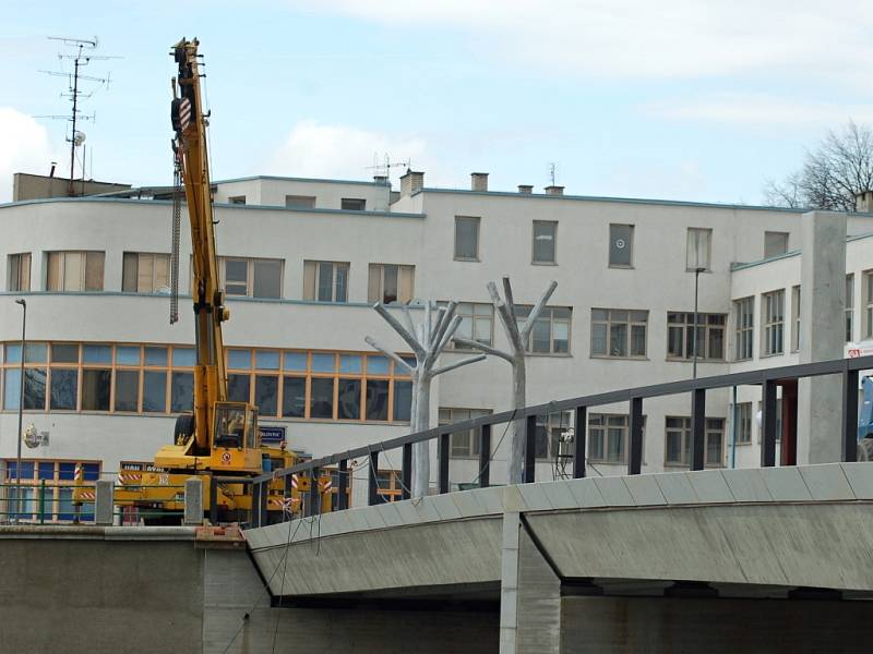 Práce na Tyršově mostě - 30.3.2012