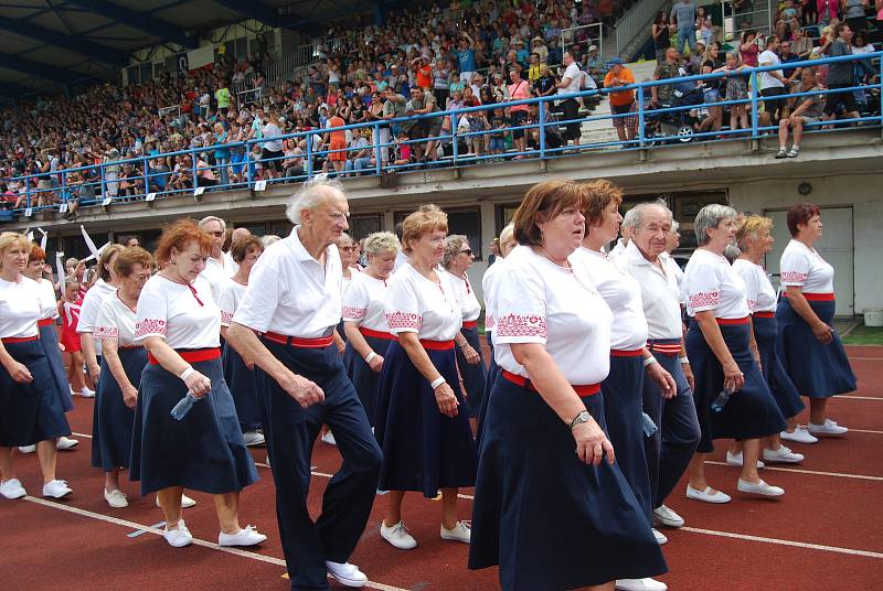 Přerov se stal v sobotu dějištěm krajského sokolského sletu, na který zavítalo na 1700 cvičenců.