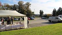 Nové parkoviště pro zhruba stovku aut začalo sloužit veřejnosti v areálu přerovské nemocnice.