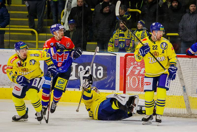 Hokejisté Přerova (ve žlutém) porazili v domácím utkání České Budějovice 2:1