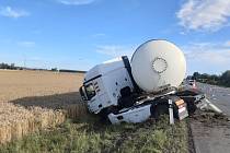 Tragická nehoda u Horní Moštěnice: kamion se střetl s motocyklem