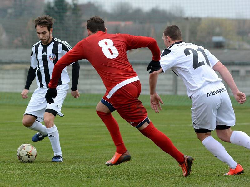 Fotbalisté Želatovic (v bílé) proti Ústí