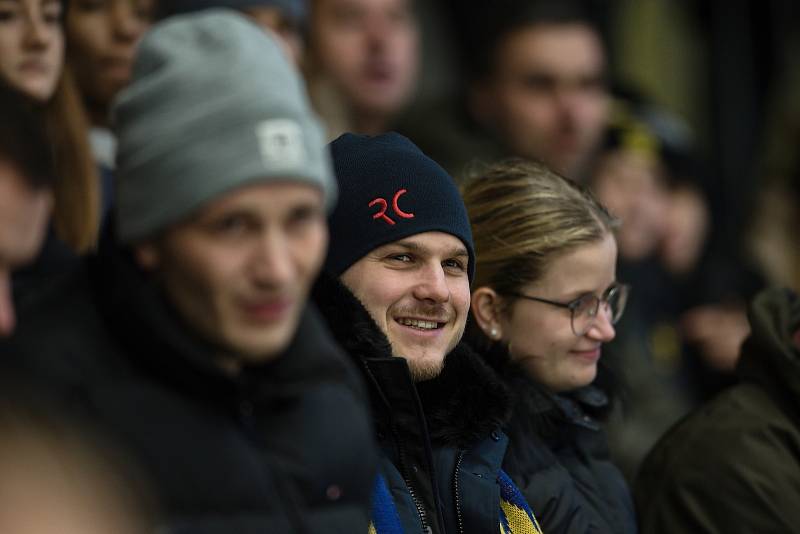 Hokejisté Přerova (ve žlutém) proti PSG Berani Zlín.