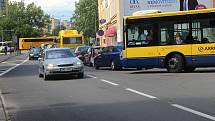 Dlouhé kolony ve městě způsobila porucha kamionu v ulici Olomoucká v Přerově