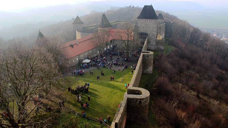 Jednačtyřicátý ročník tradičního zimního výstupu na Helfštýn