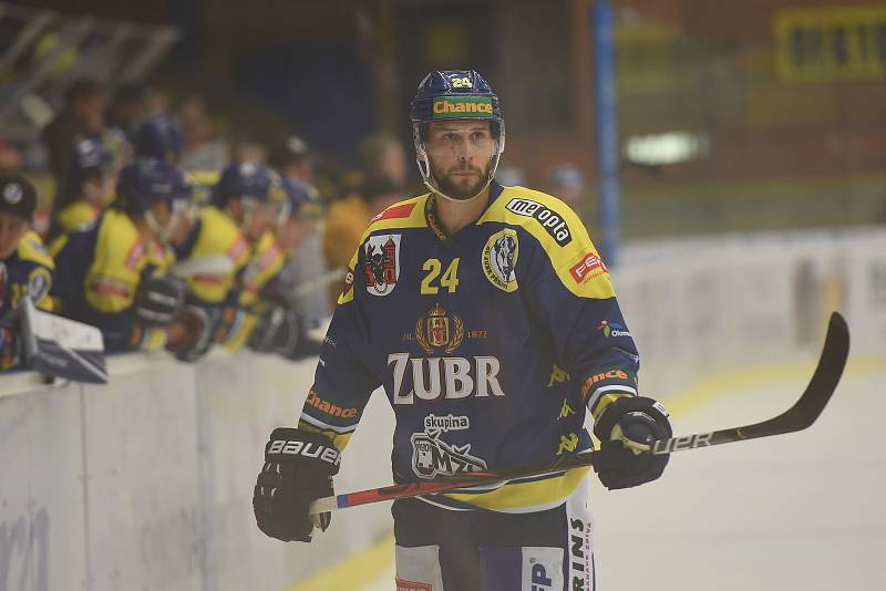 Přerovští hokejisté (v modrém) v rámci 6. kola skupiny D Generali Česká Cup ve čtvrtek prohráli ve Zlíně 1:4.