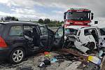 Srážka čtyř aut, při kterém se zranilo sedm osob,  na dálnici D1 u Lipníku nad Bečvou