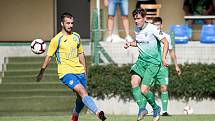 Fotbalisté Kozlovic (ve žlutém) doma porazili Bzenec 2:0.