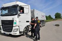 Celní správa se zaměřila na přetížené kamiony v Tovačově
