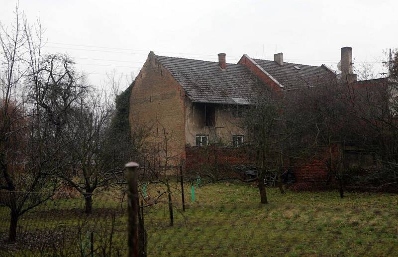 První dům v Dluhonicích, který majitelé prodali kvůli stavbě dálnice D1