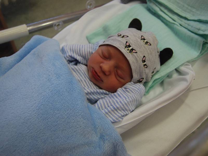Prvním miminkem, které se narodilo na Nový rok v přerovské porodnici, je malý František