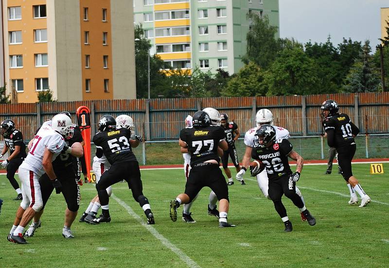 Přerovští Mamuti ve finále 2. ligy amerického fotbalu porazili Prague Black Panthers 35:0 a slavili titul.