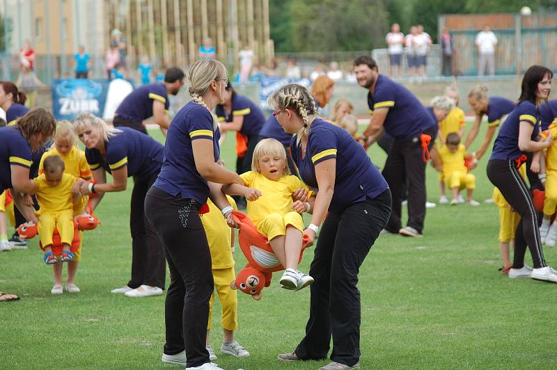 Přerov se stal v sobotu dějištěm krajského sokolského sletu, na který zavítalo na 1700 cvičenců.