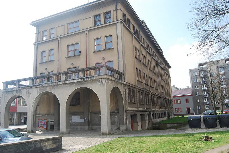 Bývalá armádní budova v Čechově ulici v Přerově