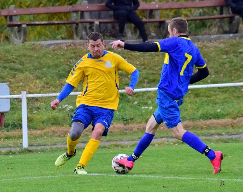 Brodek u Přerova B (ve žlutém) zdolal Duklu Hranice 2:1