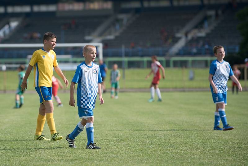 O pohár 1. FC Viktorie Přerov a ZŠ Za mlýnem bojovalo v Přerově 32 elitních družstev starších přípravek z celé republiky.