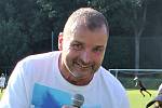 Zpěvák Pavel Novák organizoval fotbalové benefice v Kozlovicích s názvem Na dětech záleží