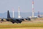 Lockheed C-130 Hercules na letišti v Bochoři