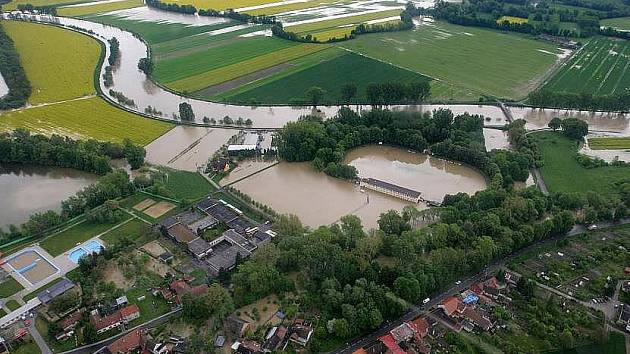 Rozlitá Morava u Kojetína