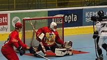 Inline hokejisté Přerova (v červeném) proti Prague Rats.