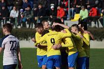 Fotbalové derby mezi FK Kozlovice a 1. FC Viktorie Přerov.