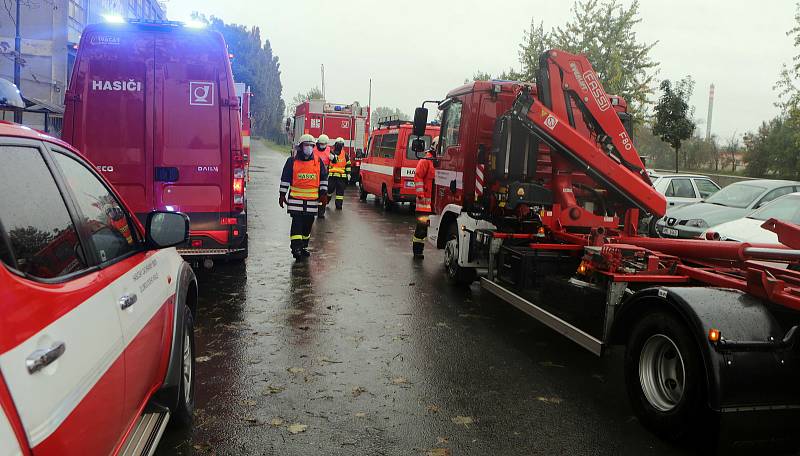 Stavba protipovodňových hrází v Přerově 14.10.2020.