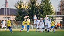 Fotbalové derby mezi domácím Přerovem a Kozlovicemi ovládla 2:1 Viktorka. Foto: Deník/Jan Pořízek