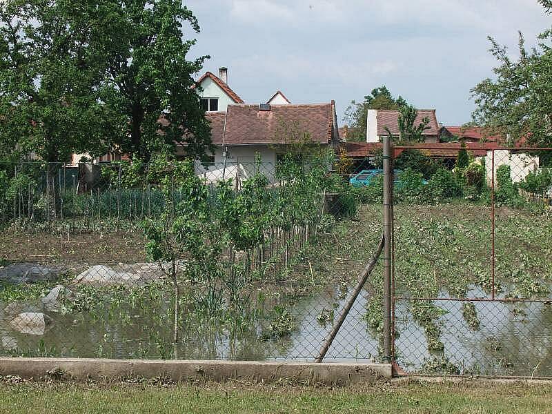 Troubky, úklid po povodni