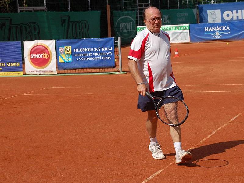 Helena Vondráčková, Petr Janda, Felix Slováček a další trénují tenis v Přerově