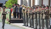 V Lipníku se uskutečnil tradiční nástup Armády a Policie ČR