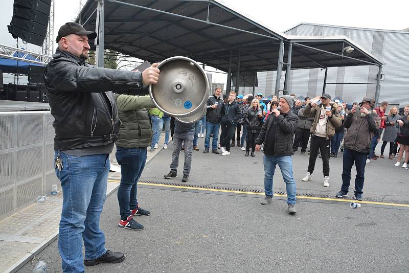 Přerovský pivovar Zubr oslavil 150. narozeniny koncerty, soutěžemi i pivním speciálem. 22. dubna 2022