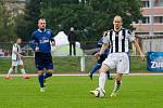 Fotbalisté Přerova (v modrém) v derby proti FC Želatovice (1:0).