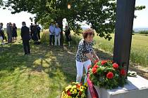 V Přerově si v sobotu odpoledne připomněli poválečnou tragédii - masakr na Švédských šancích. 