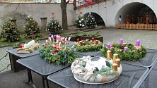 Originální vánoční městečko vytvořily před Galerií města Přerova na Horním náměstí děti z osmi přerovských základních škol. 27. listopadu 2021