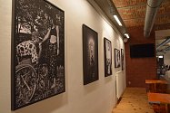 Literárně fotografickou výstavu, která představuje knižní tvorbu Kamily Holáskové ilustrovanou fotografiemi Jindřicha Štreita, mohou v těchto dnech obdivovat návštěvníci Galerie města Přerova.